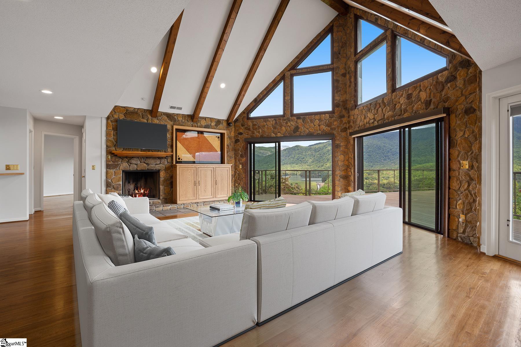 222 River Bluff Road Cleveland, SC 29635 - Photo 8 of 30