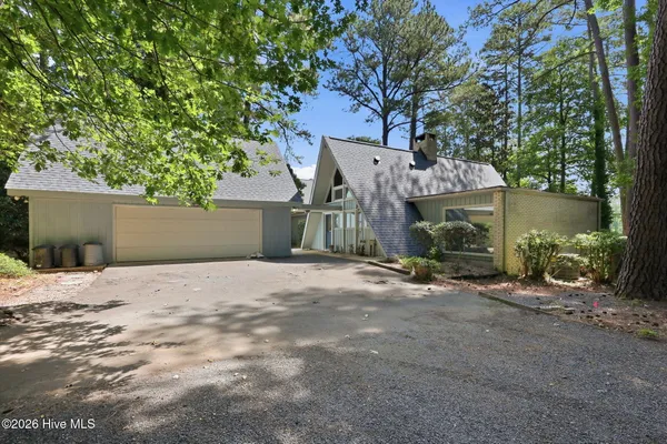 $610,000 | 2 Little River Lane, Whispering Pines, NC 28327