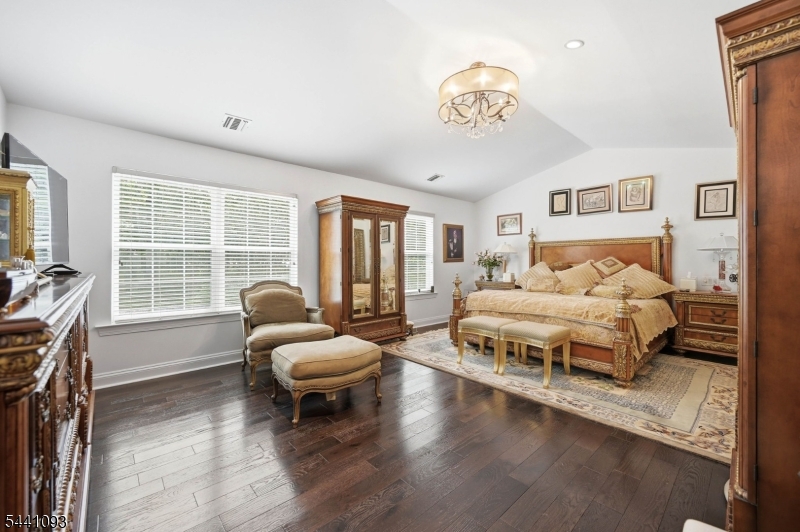 2 Stone Ridge Court Little Falls, NJ 07424 - Photo 23 of 48 Gallery Image 23