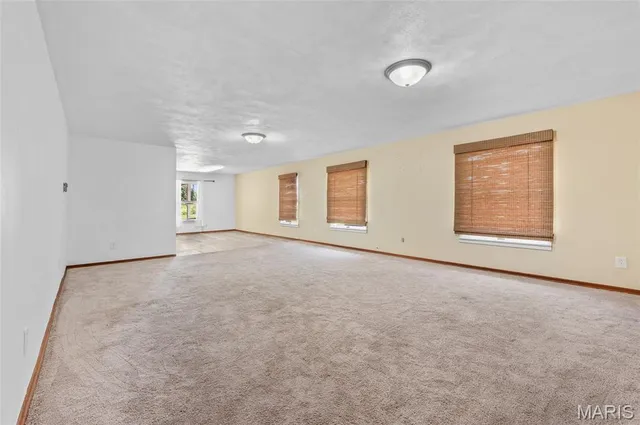 $120,000 | 8615 Snell Lane, Carlinville, IL 62626