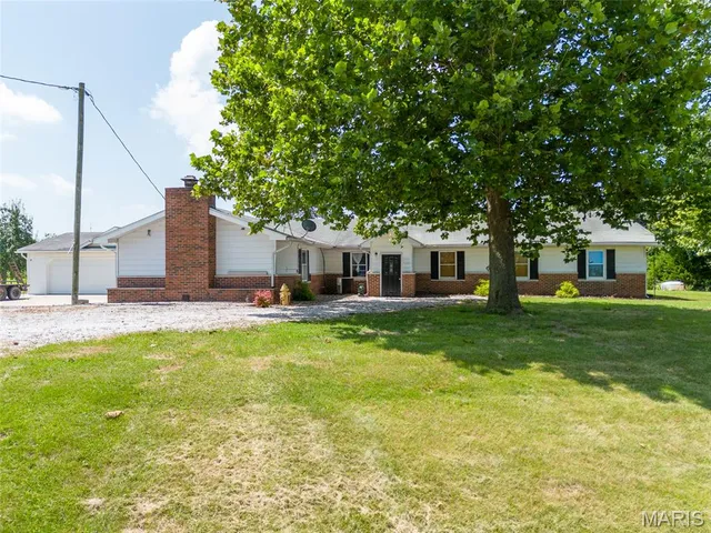 $120,000 | 8615 Snell Lane, Carlinville, IL 62626