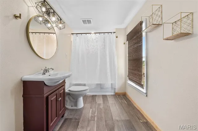 $120,000 | 8615 Snell Lane, Carlinville, IL 62626