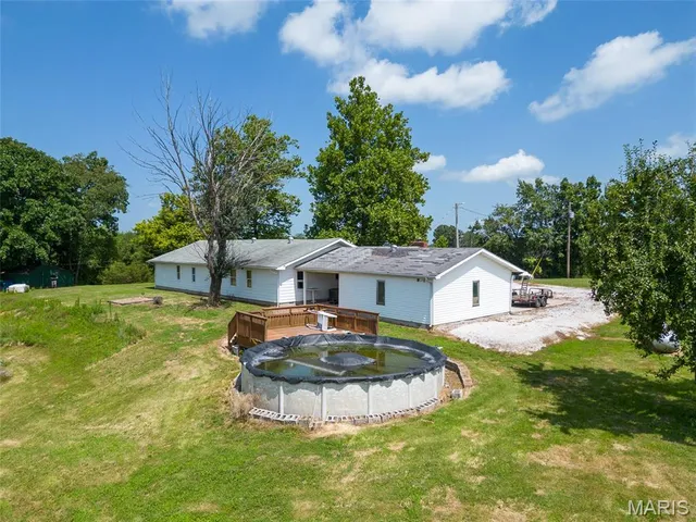 $120,000 | 8615 Snell Lane, Carlinville, IL 62626