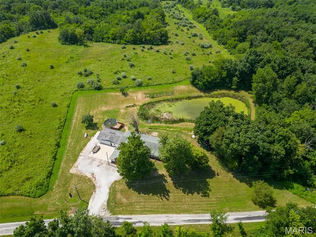 $120,000 | 8615 Snell Lane, Carlinville, IL 62626