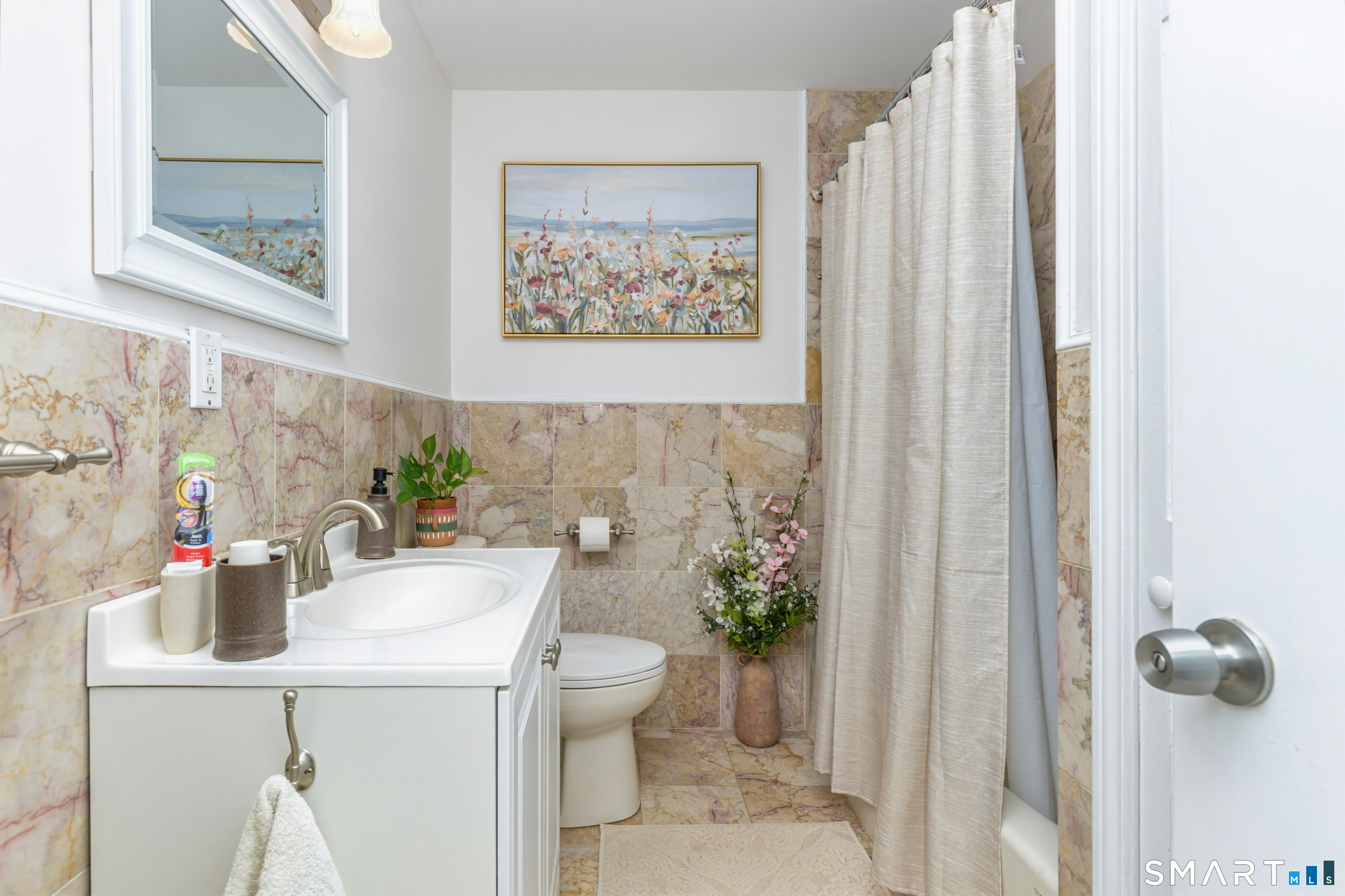 435 West Shepard Avenue Hamden, CT 06514 - Photo 16 of 37