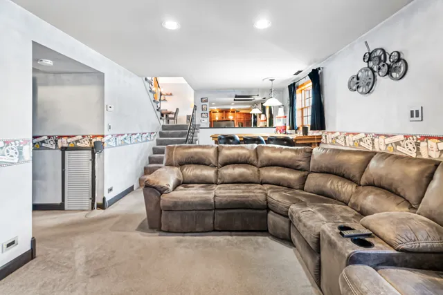 $330,000 | 325 Hillandale Street, Round Lake, IL 60073