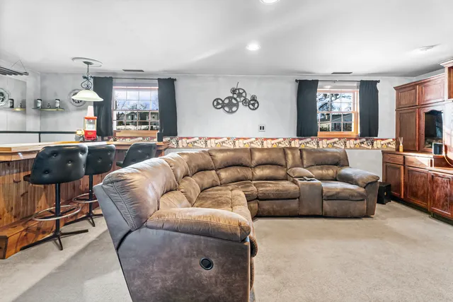 $330,000 | 325 Hillandale Street, Round Lake, IL 60073