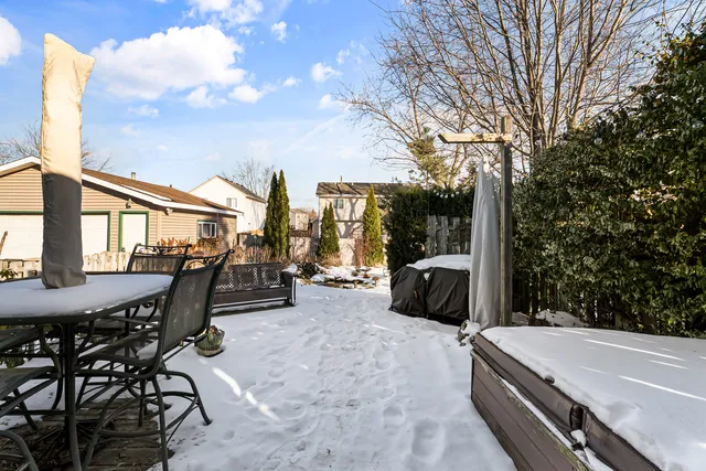 $330,000 | 325 Hillandale Street, Round Lake, IL 60073