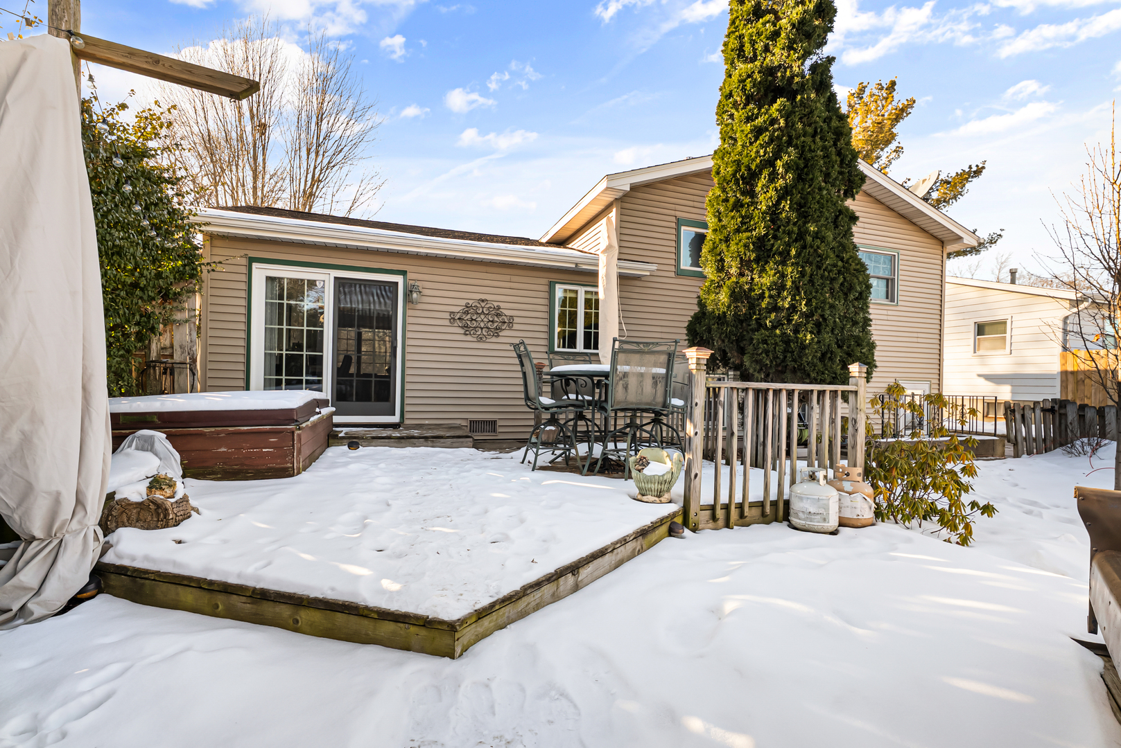 325 Hillandale Street Round Lake, IL 60073 - Photo 29 of 31 a house view with a outdoor space