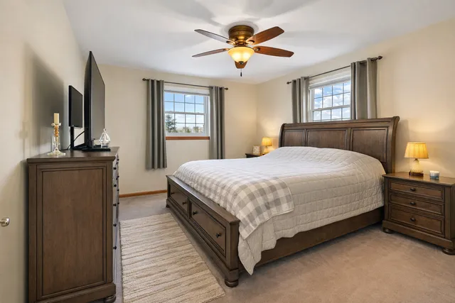 $330,000 | 325 Hillandale Street, Round Lake, IL 60073