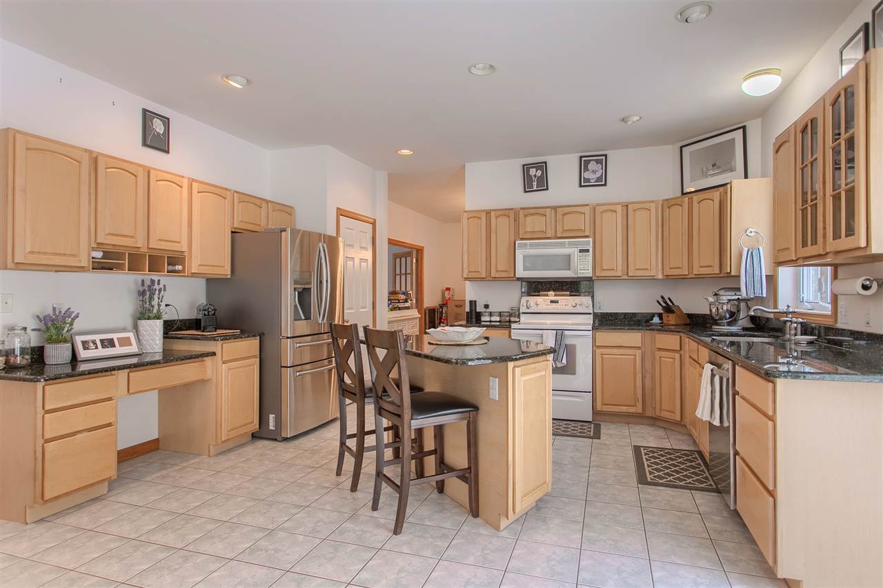 10 Squire Armour Road Windham, NH 03087 - Photo 13 of 40