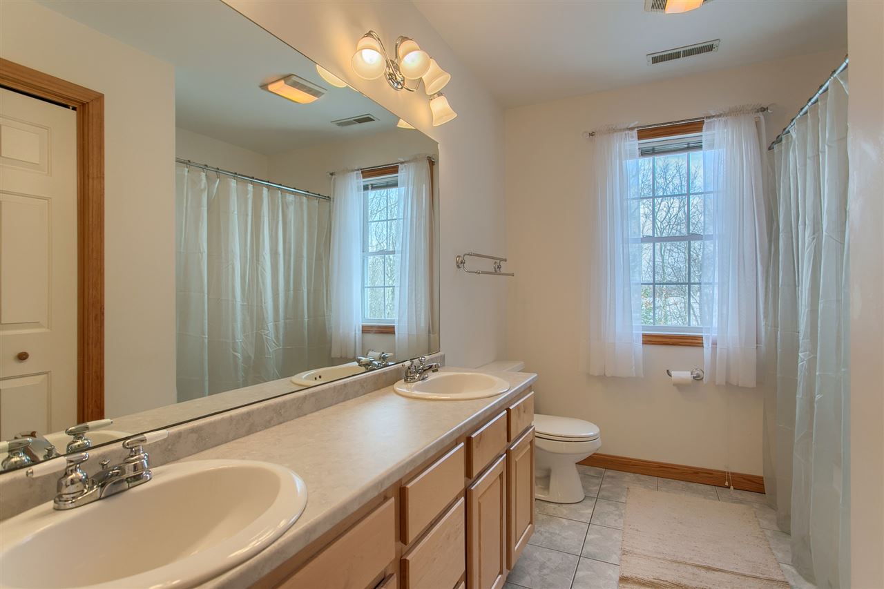 10 Squire Armour Road Windham, NH 03087 - Photo 36 of 40