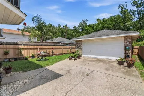 $185,000 | 131 Lakewood Drive, Unit B, Luling, LA 70070