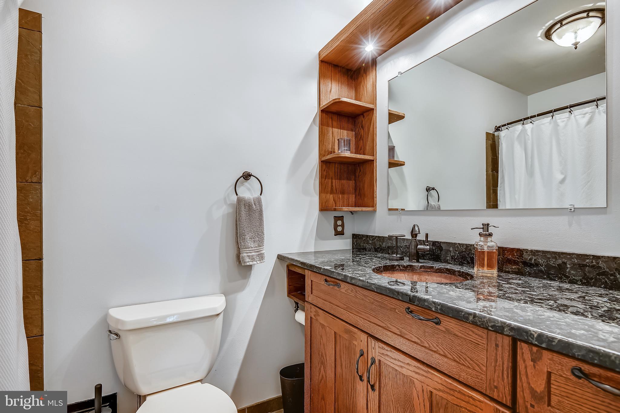615 Burley Road Annapolis, MD 21409 - Photo 28 of 42 Hallway Full Bathroom