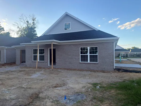 $275,000 | 6707 Palm Drive, Evansville, IN 47715