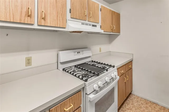 $99,999 | 2065 Isle Royale Court Southeast, Unit 141, Winter Haven, FL 33880