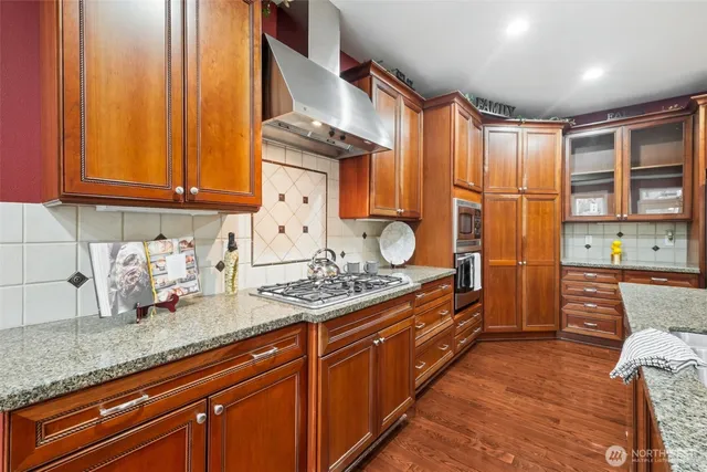 $989,950 | 4920 69th Ave Court West, University Place, WA 98467