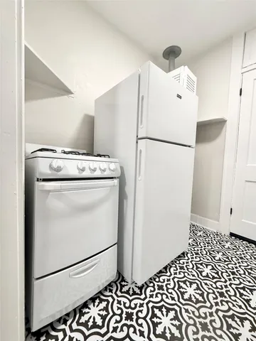 $1,095 | 1126 Berthea Street, Unit 15, Houston, TX 77006