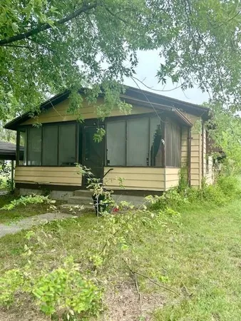 $23,900 | 407 South State Street, Caney, KS 67333
