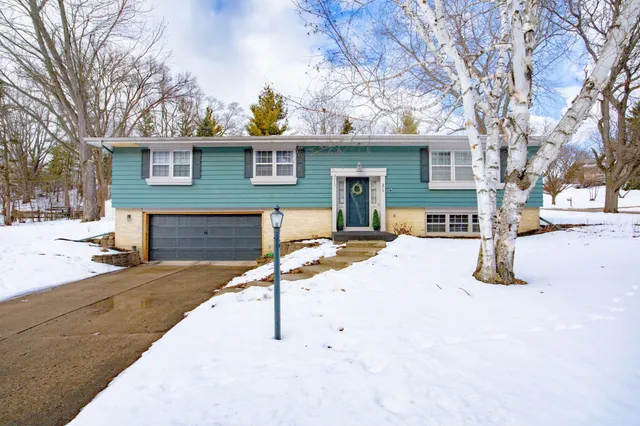 $389,000 | 375 Greendale Drive, Janesville, WI 53546