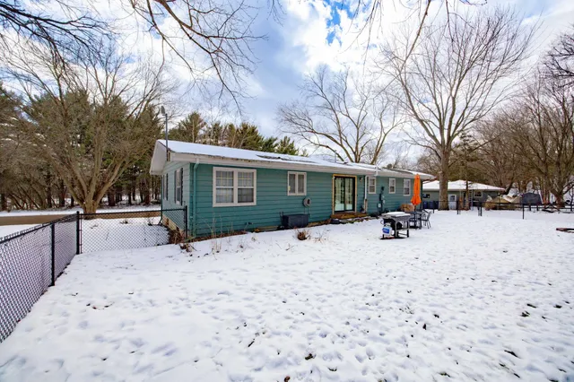 $389,000 | 375 Greendale Drive, Janesville, WI 53546