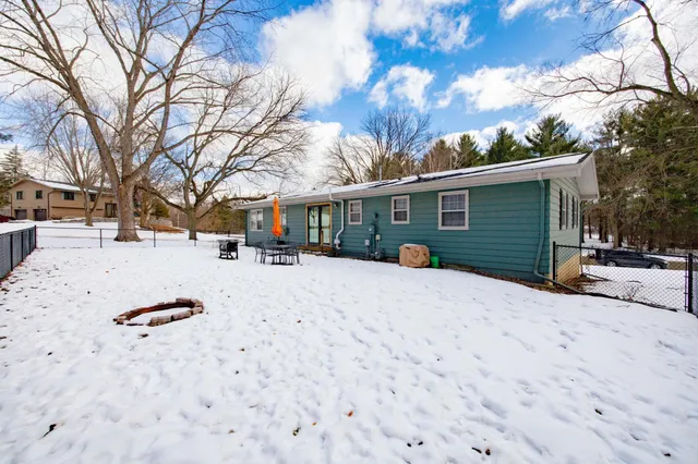 $389,000 | 375 Greendale Drive, Janesville, WI 53546