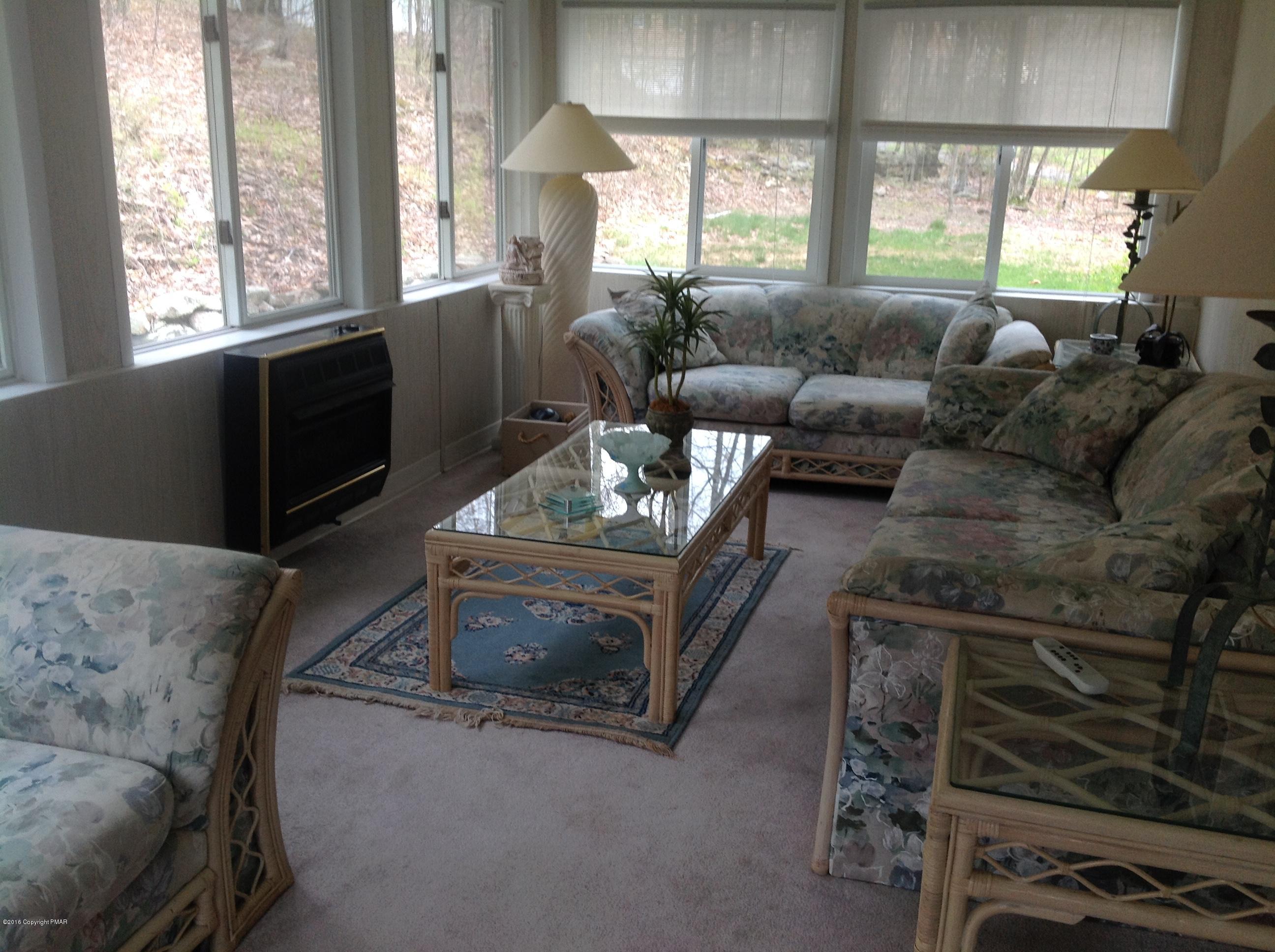 134 Faith Road Sugarloaf, PA 18249 - Photo 36 of 40 4 season room
