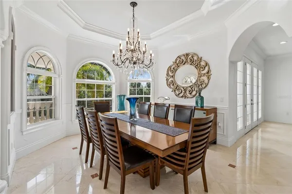 $2,990,000 | 6233 Bayshore Boulevard, Tampa, FL 33611