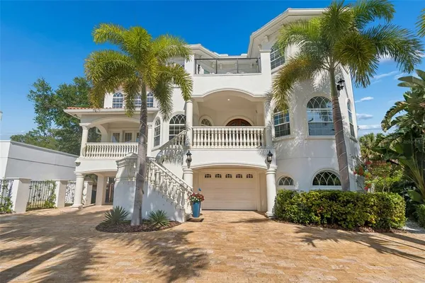 $2,990,000 | 6233 Bayshore Boulevard, Tampa, FL 33611