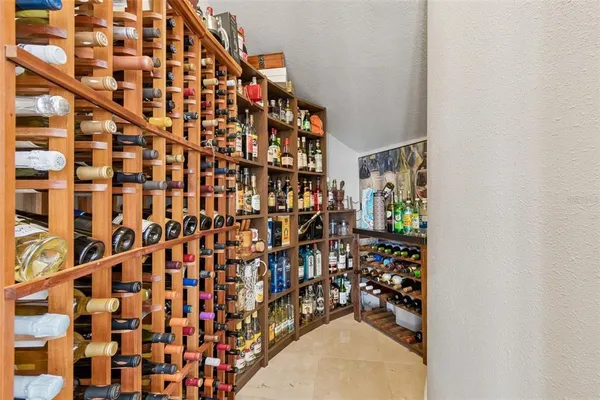 $2,990,000 | 6233 Bayshore Boulevard, Tampa, FL 33611