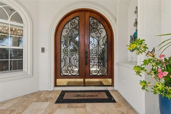 $2,990,000 | 6233 Bayshore Boulevard, Tampa, FL 33611