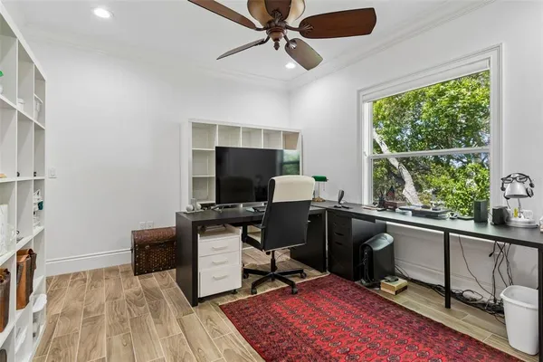 $2,990,000 | 6233 Bayshore Boulevard, Tampa, FL 33611