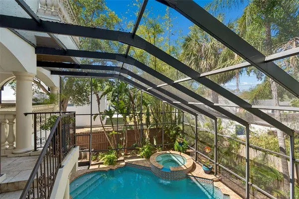 $2,990,000 | 6233 Bayshore Boulevard, Tampa, FL 33611