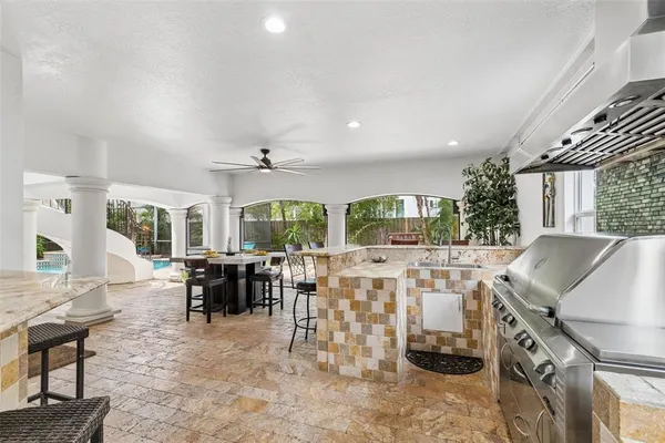 $2,990,000 | 6233 Bayshore Boulevard, Tampa, FL 33611