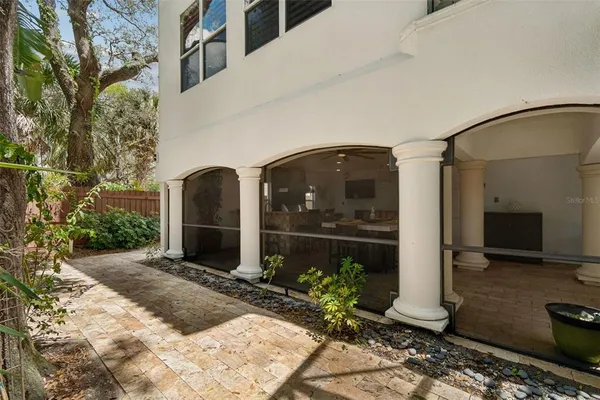 $2,990,000 | 6233 Bayshore Boulevard, Tampa, FL 33611