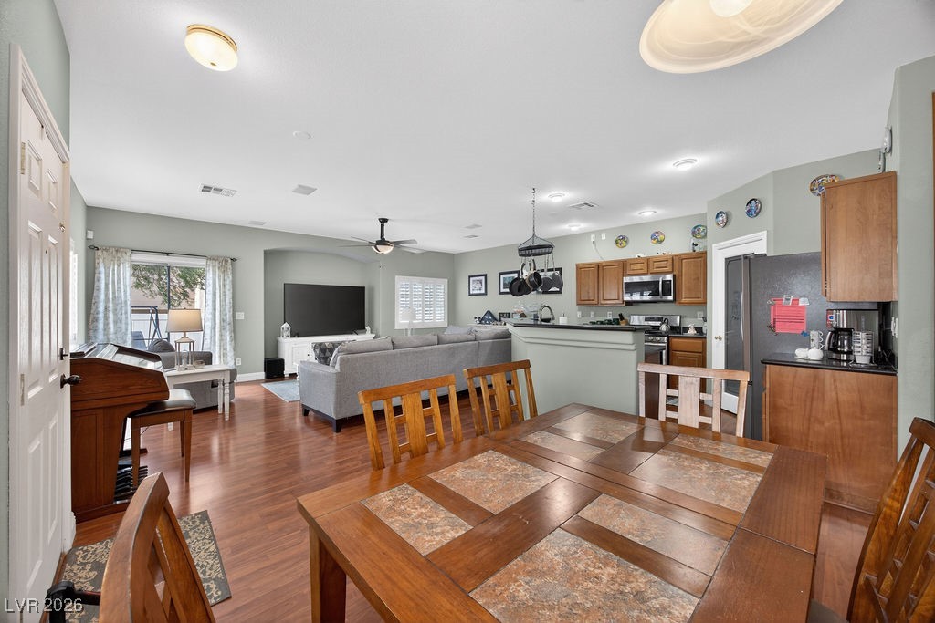 1069 Thrill Court, Unit 3 Henderson, NV 89002 - Photo 12 of 32