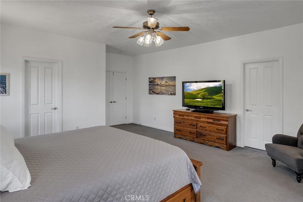 8727 Wintergreen Road Pinon Hills, CA 92372 - Photo 30 of 50