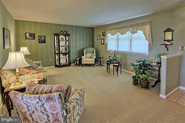 456 Mountain Road Boiling Springs, PA 17007 - Photo 3 of 13 Gallery Image 3