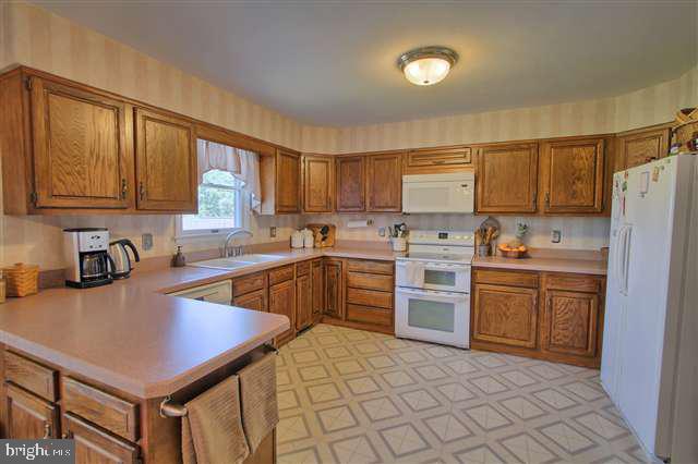 456 Mountain Road Boiling Springs, PA 17007 - Photo 5 of 13 Gallery Image 5