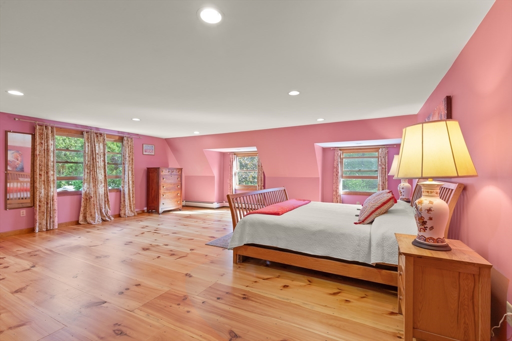 284 Martins Pond Road Groton, MA 01450 - Photo 19 of 42