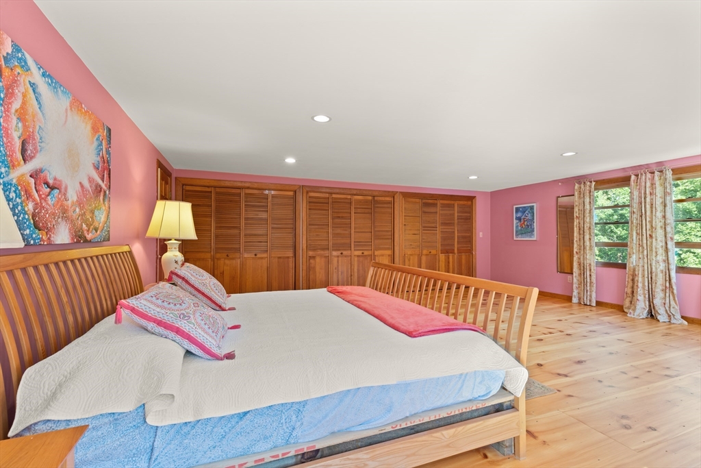 284 Martins Pond Road Groton, MA 01450 - Photo 20 of 42