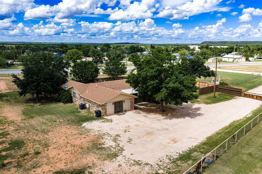 616 West Main Street Bronte, TX 76933 - Photo 38 of 39