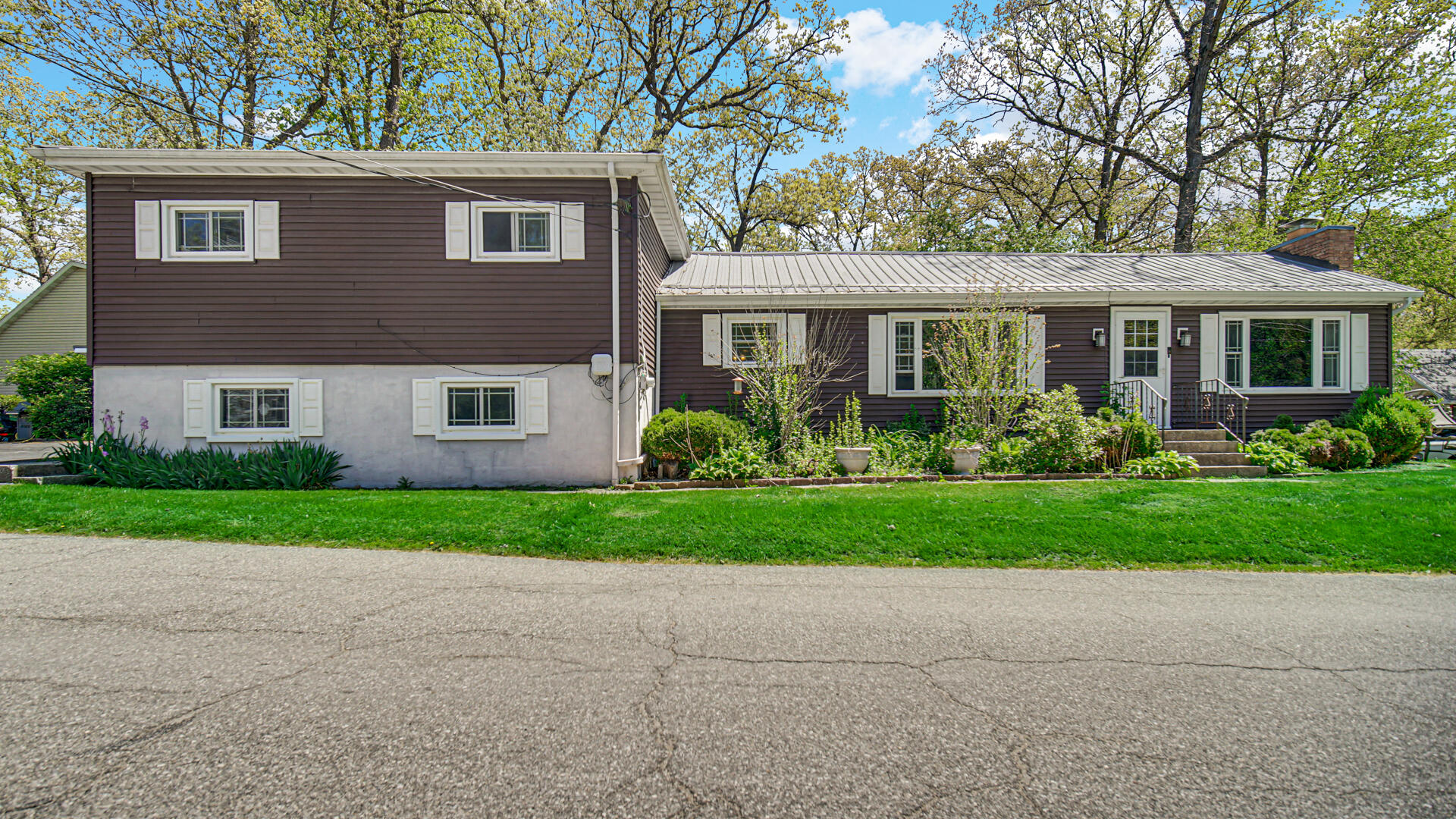 4206 Sumac Road Valparaiso, IN 46383 - Photo 1 of 26 1920x1080