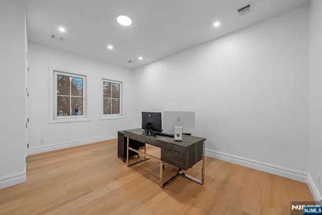 $25,000 | 472 High Street, Closter, NJ 07624