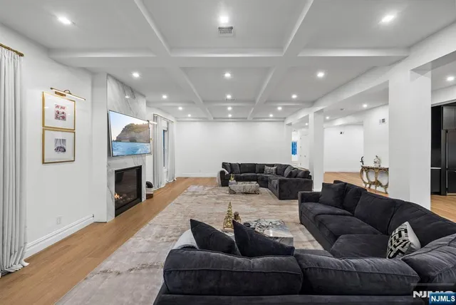 $25,000 | 472 High Street, Closter, NJ 07624