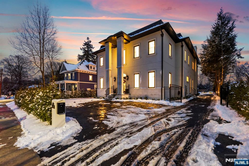 472 High Street Closter, NJ 07624 - Photo 2 of 37