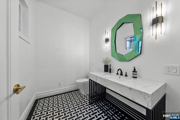 $25,000 | 472 High Street, Closter, NJ 07624