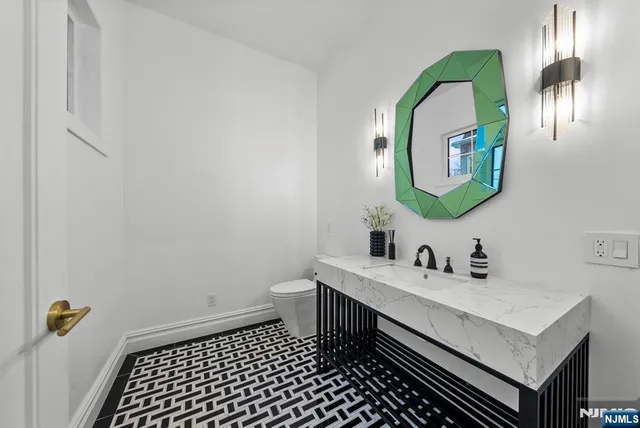 $25,000 | 472 High Street, Closter, NJ 07624