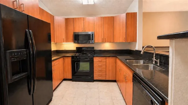 $2,100 | 1705 Circe Lake Court, Orlando, FL 32826