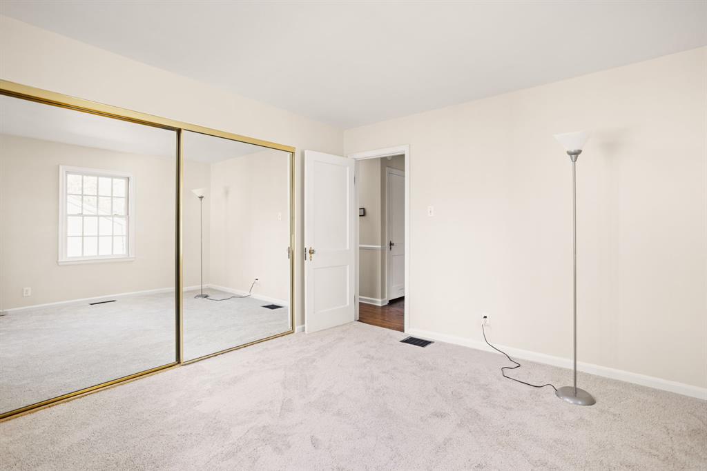 6208 Dean Road Indianapolis, IN 46220 - Photo 19 of 40 Gallery Image 19